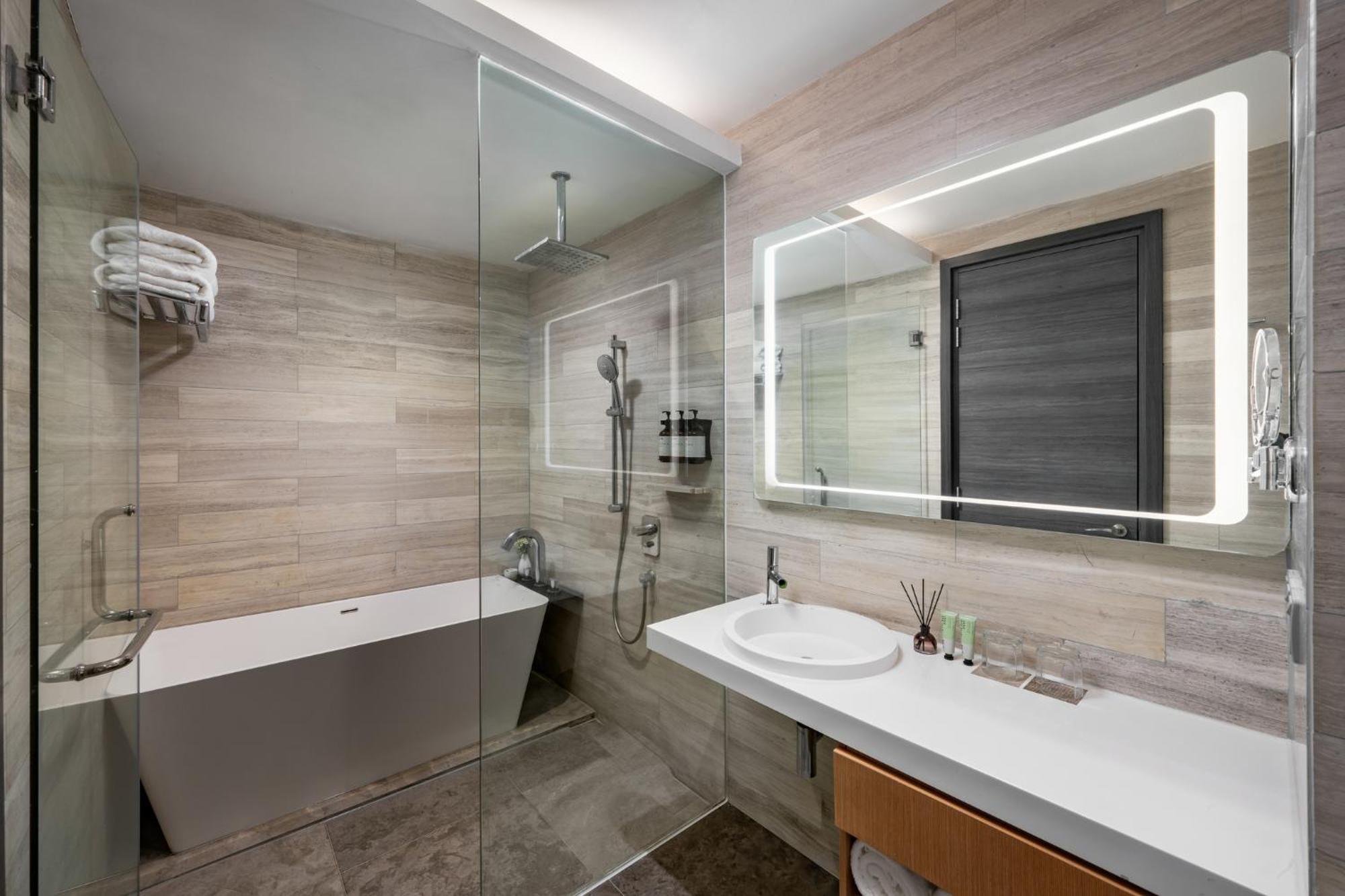 Fraser Place Puteri Harbour Nusajaya  Extérieur photo Bathroom