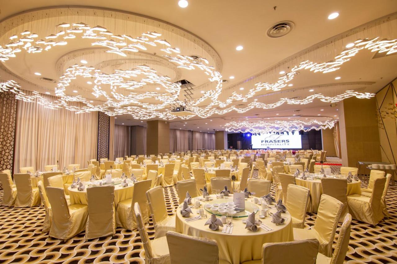 Fraser Place Puteri Harbour Nusajaya  Extérieur photo The ballroom of the hotel