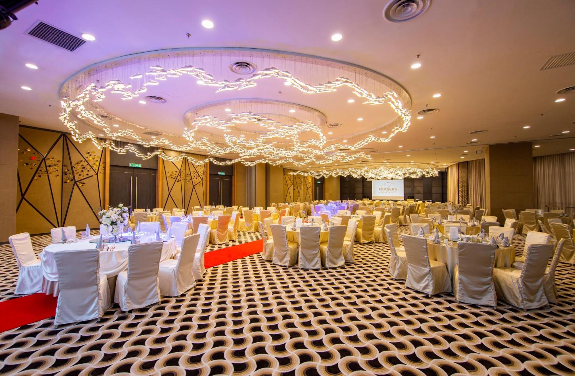 Fraser Place Puteri Harbour Nusajaya  Extérieur photo The ballroom of the hotel